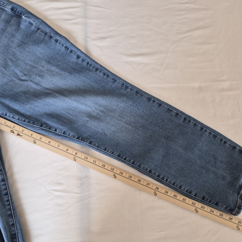 Talbots Petites Straight Leg Jeans - Medium Wash Denim - Size 14P - Picture 9 of 10